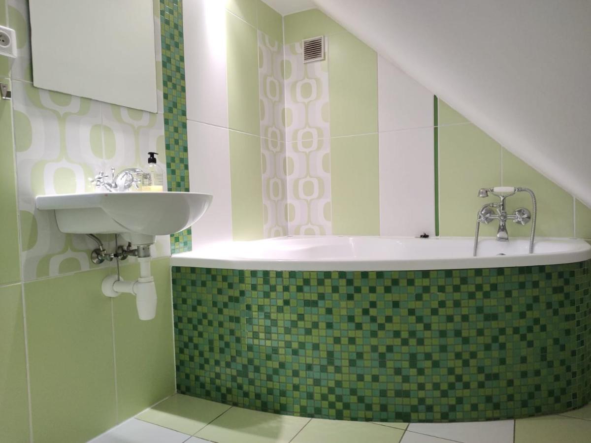 U Letiste Apartamento Kněževes Exterior foto